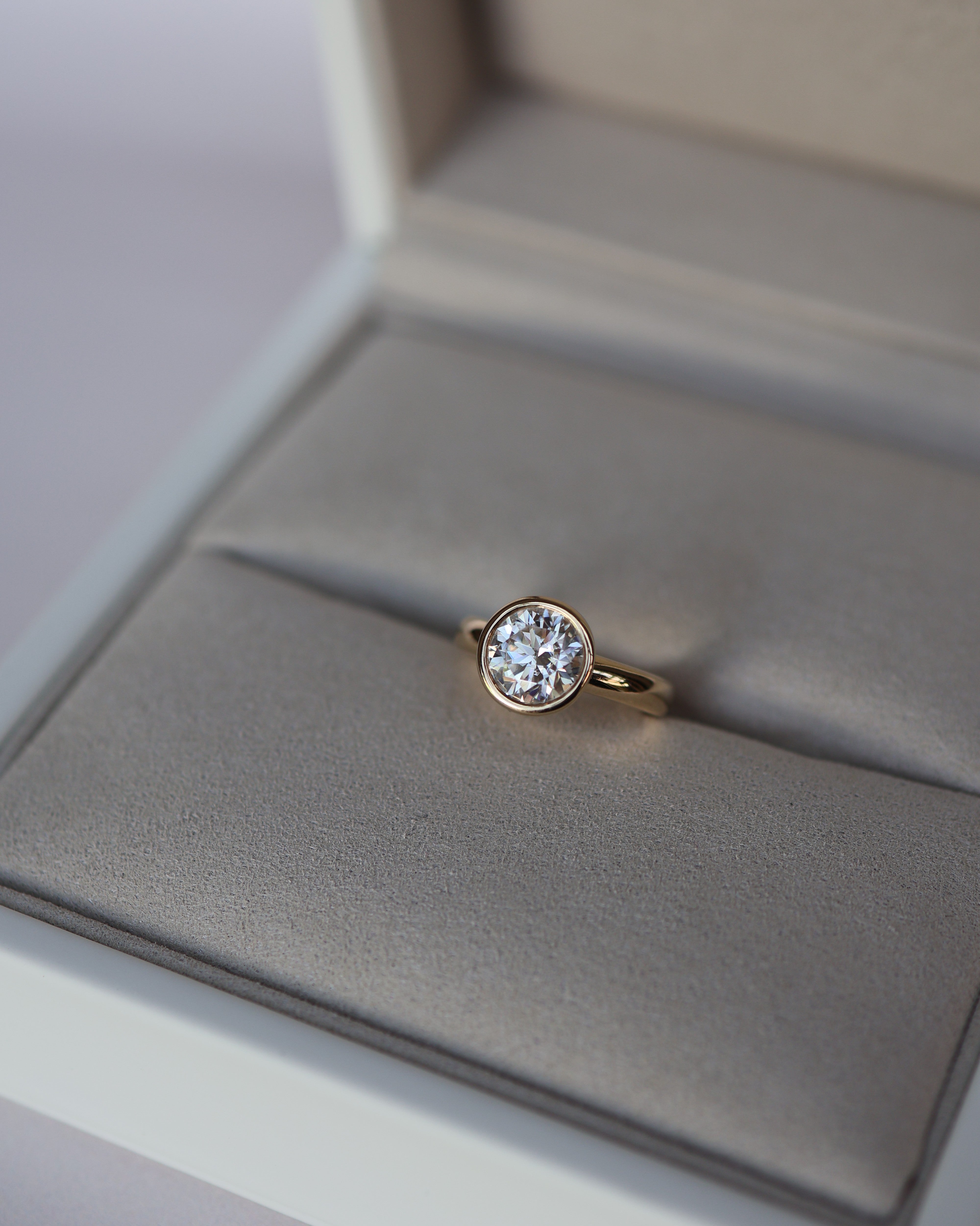 Perth engagement ring designer, Metal and Dust.