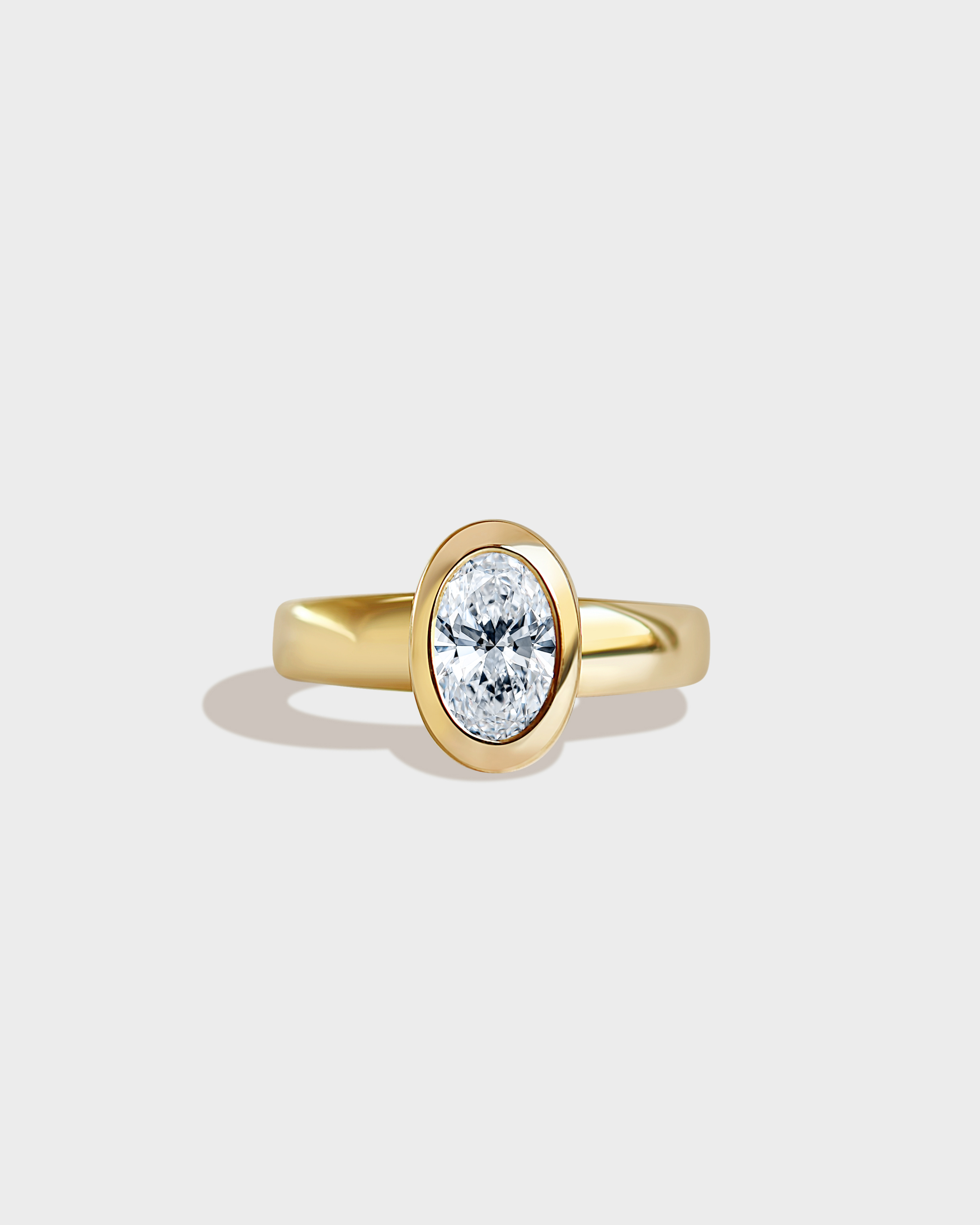 Bold Oval Solitaire